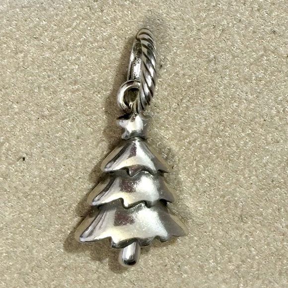 ❌SOLD❌ 🆕 Brighton Noble Fir Tree charm Silver with Christmas star on top NWOT - Picture 2 of 5